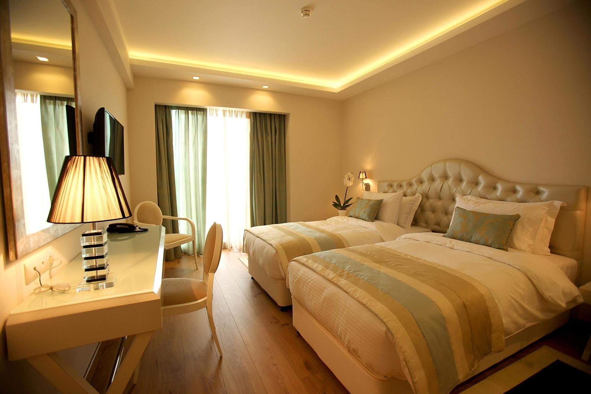 Calma Hotel & Spa Kastoria Exterior photo